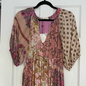 NWT!! Spell Renew Gown 🦄